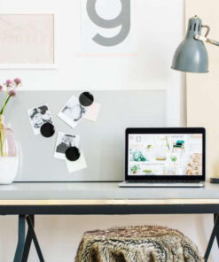 Phòng ngủ phong cách tối giản ban lam viec toi gian 6.jpg